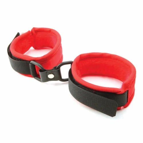 Entrenue Accessories Red Faux Fur Handcuffs