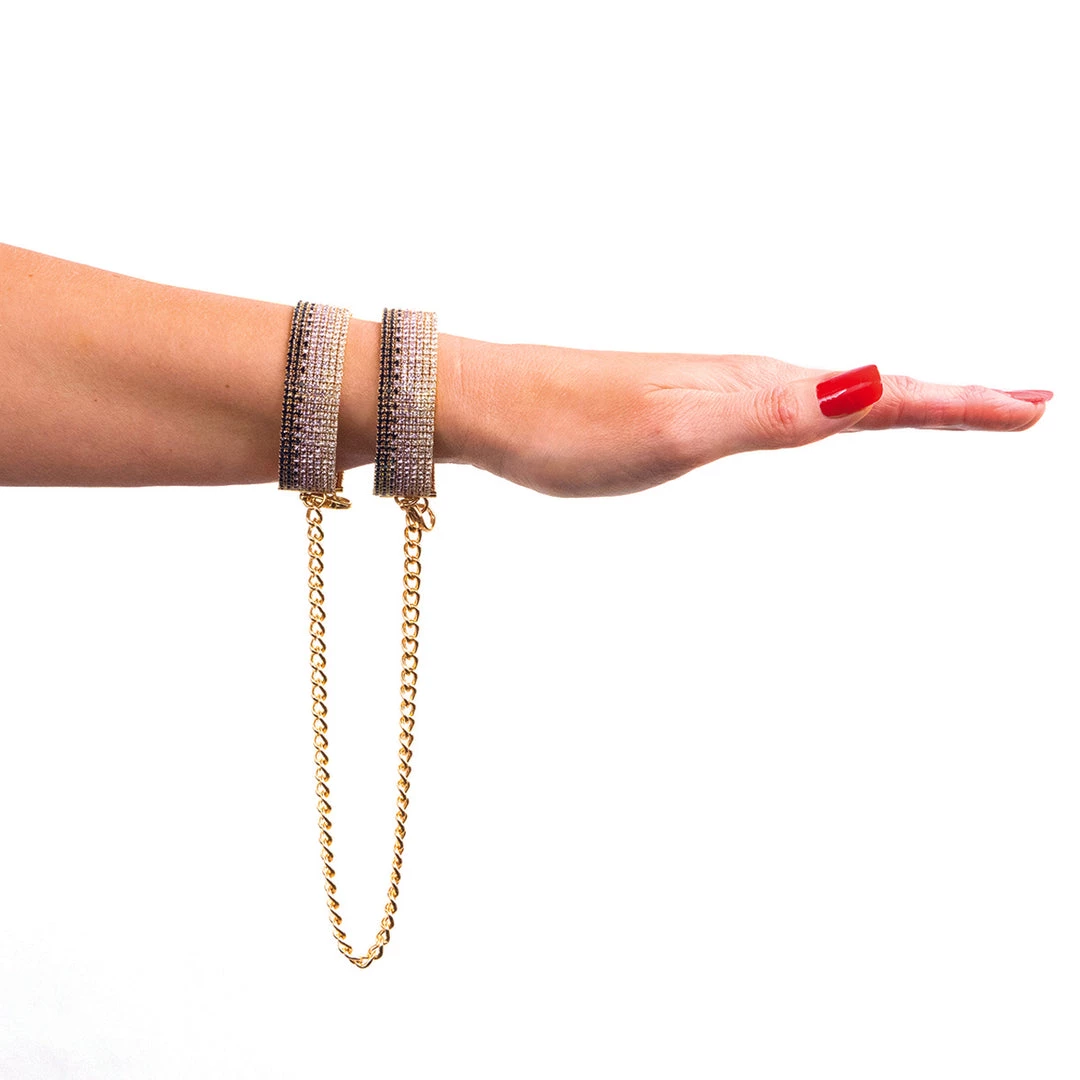 Entrenue Rianne S Diamond Liz Handcuffs Accessories 3 Entrenue Rianne S Diamond Liz Handcuffs Accessories