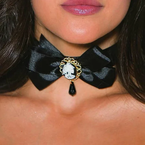 Shirley Of Hollywood Accessories Skull Cameo Choker
